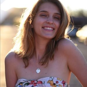 Meet your Posher, Madi